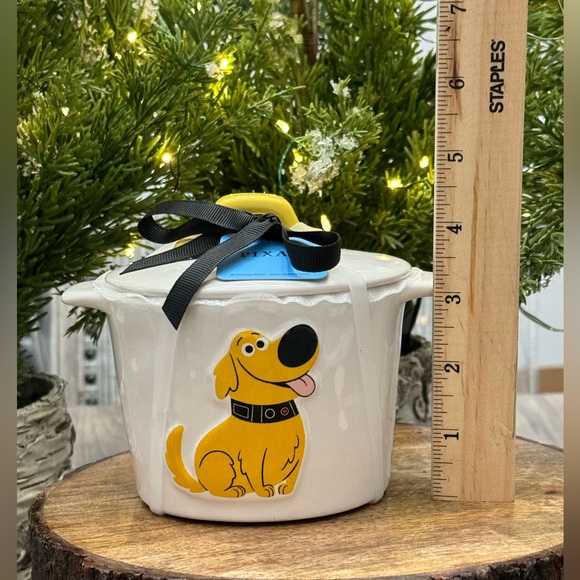 ✨ Brand NEW w/Tags Rae Dunn Disney Pixar UP Small Covered Baking Dish feat Dug ✨ - Picture 8 of 10